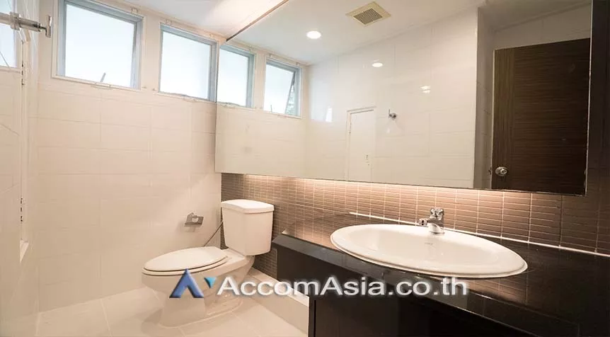 12  4 br Apartment For Rent in Sukhumvit ,Bangkok BTS Nana at Calm and Peaceful AA28130
