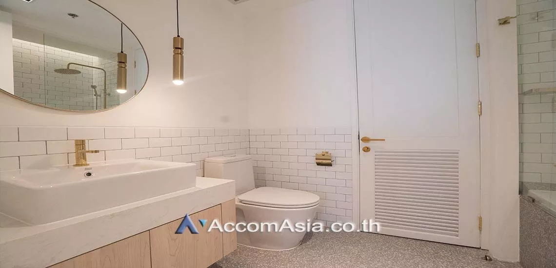 8  2 br Apartment For Rent in Sukhumvit ,Bangkok BTS Thong Lo at Relaxing Balcony - Walk to BTS AA28138