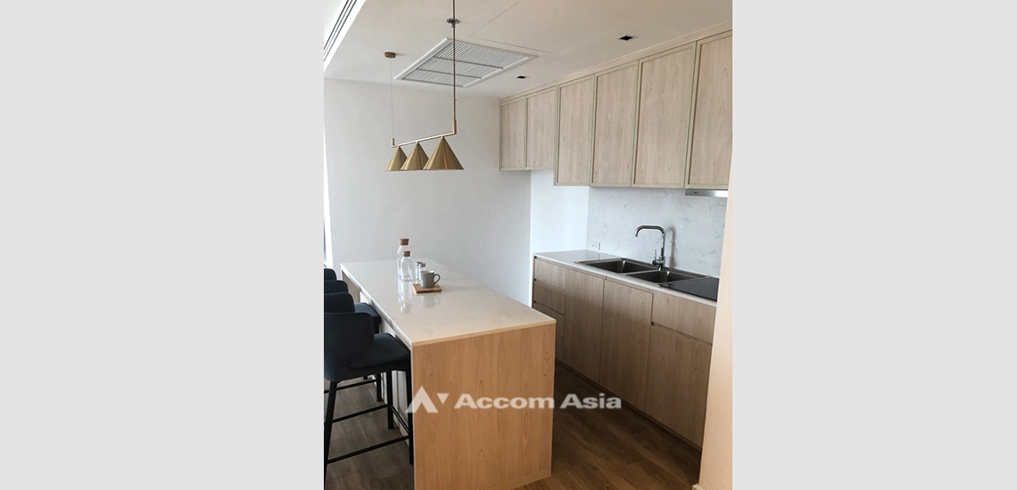 unit 3 Bedrooms  Apartment For Rent & Sale in Sukhumvit, Bangkok  near BTS Thong Lo (AA28140)