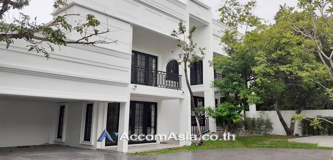 unit 5 Bedrooms  House For Rent in Pattanakarn, Bangkok  near BTS On Nut (AA28147)