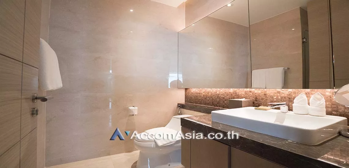 8  2 br Apartment For Rent in Ploenchit ,Bangkok BTS Chitlom at Luxury Service Residence AA28152