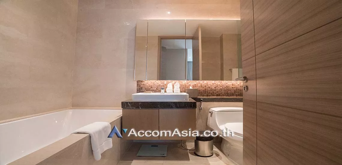 9  2 br Apartment For Rent in Ploenchit ,Bangkok BTS Chitlom at Luxury Service Residence AA28152