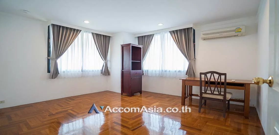 8  3 br Apartment For Rent in Silom ,Bangkok BTS Chong Nonsi at Simply Life AA28156