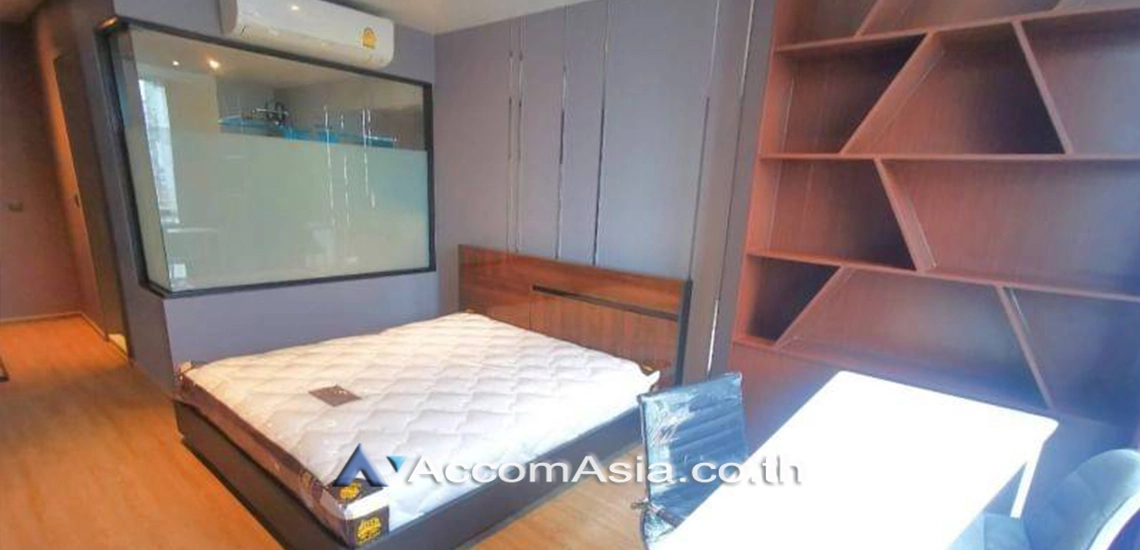 unit 2 Bedrooms  Condominium For Rent in Sukhumvit, Bangkok  near BTS Ekkamai (AA28157)