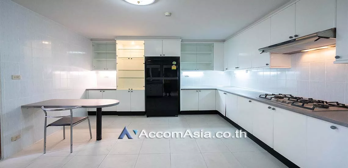  1  3 br Apartment For Rent in Sukhumvit ,Bangkok BTS Phrom Phong at Pet friendly - High rise Apartment in Phrom Phong AA28161