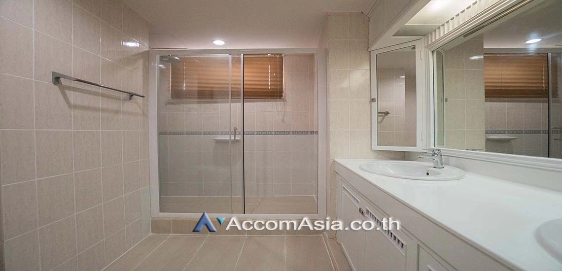 10  3 br Apartment For Rent in Sukhumvit ,Bangkok BTS Phrom Phong at Pet friendly - High rise Apartment in Phrom Phong AA28163