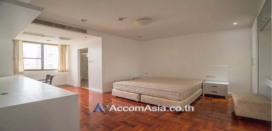 8  3 br Apartment For Rent in Sukhumvit ,Bangkok BTS Phrom Phong at Pet friendly - High rise Apartment AA28163