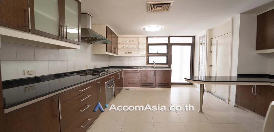 unitPet friendly |  3 Bedrooms  Apartment For Rent in Sukhumvit, Bangkok  near BTS Phrom Phong (AA28164)