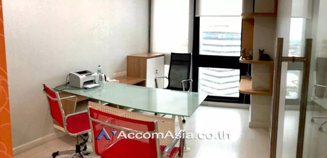  1  Studio Office Space For Rent in Bang Na ,Bangkok BTS Bang Na at Central City Tower AA28170