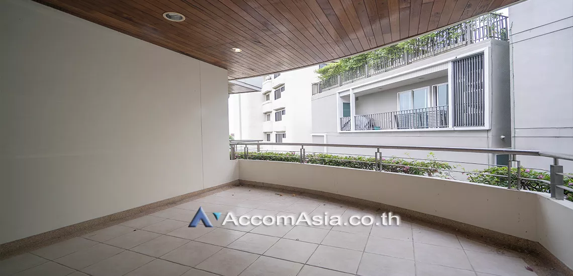 12  3 br Apartment For Rent in Sukhumvit ,Bangkok BTS Ekkamai at Low-rise Apartment, Only 1,000m to BTS AA28172