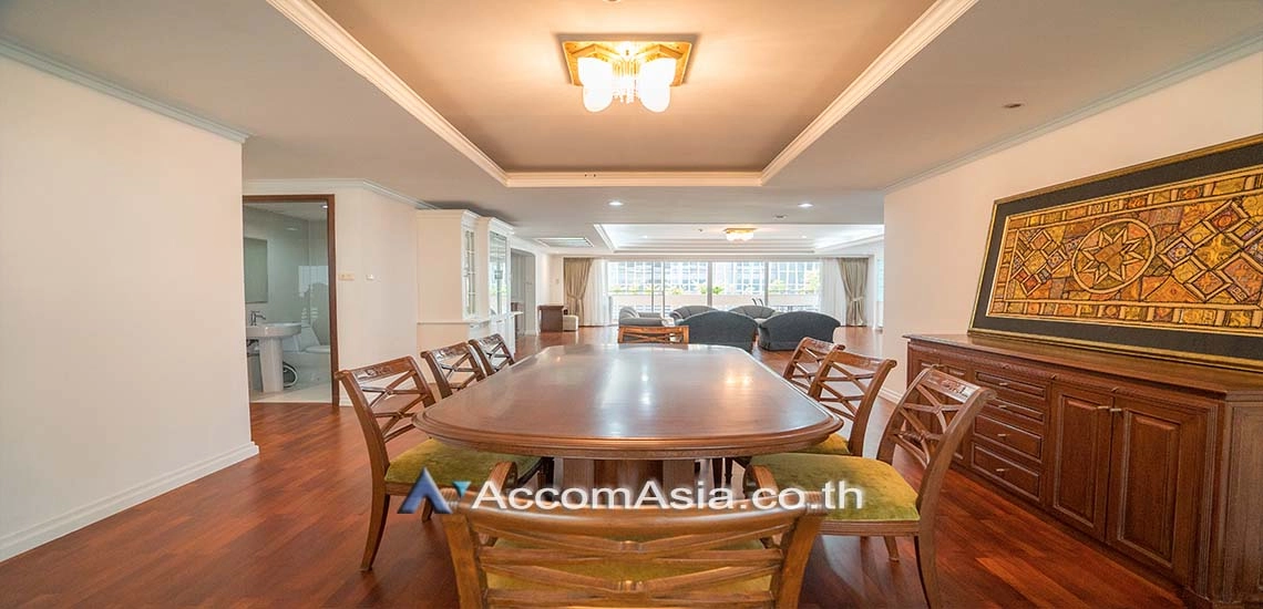 unit 3 Bedrooms  Apartment For Rent in Sukhumvit, Bangkok  near BTS Asok - MRT Sukhumvit (AA28174)