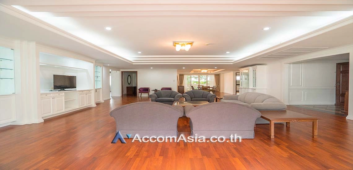 unit 3 Bedrooms  Apartment For Rent in Sukhumvit, Bangkok  near BTS Asok - MRT Sukhumvit (AA28174)
