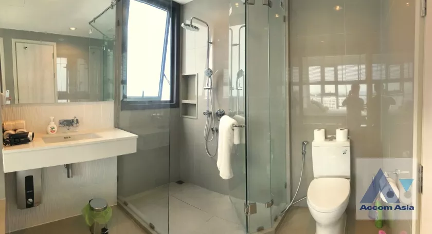 5  2 br Condominium For Rent in Sukhumvit ,Bangkok BTS Ekkamai at Rhythm Sukhumvit 42 AA28176