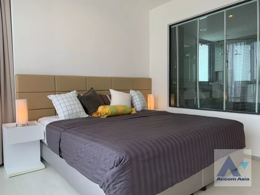 unitRhythm Sukhumvit 42 Condominium