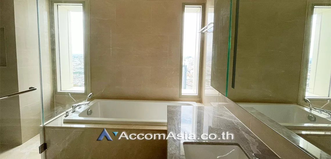 13  3 br Condominium For Sale in Charoen Nakhon ,Bangkok BTS Krung Thon Buri at Magnolias Waterfront Residences AA28178