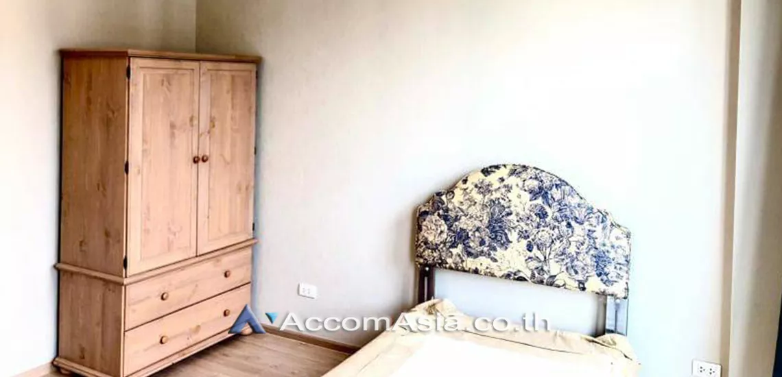 unit 3 Bedrooms  House For Rent in Pattanakarn, Bangkok  near BTS Mo-Chit (AA28188)