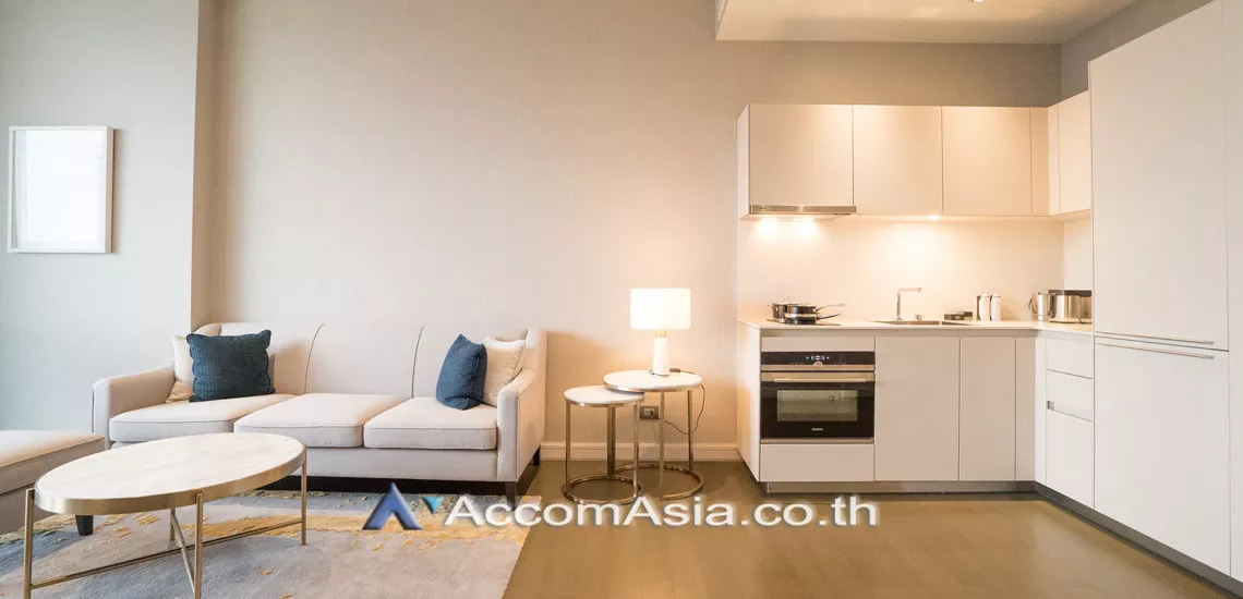 unit 1 Bedroom  Apartment For Rent in Ploenchit, Bangkok  near BTS Ratchadamri (AA28192)