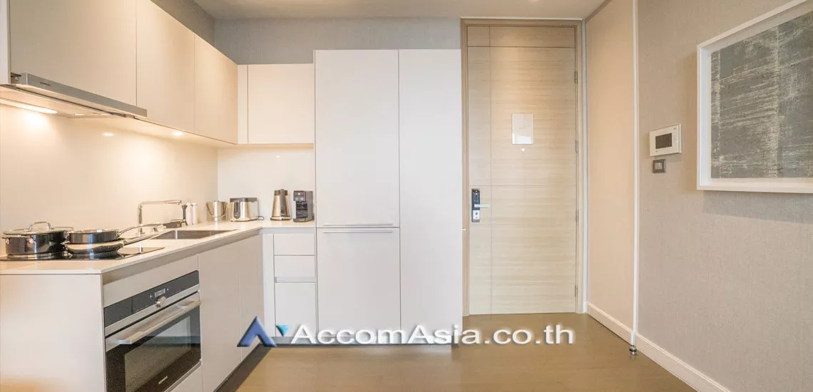 6  1 br Apartment For Rent in Ploenchit ,Bangkok BTS Ratchadamri at Luxury Service Residence AA28192