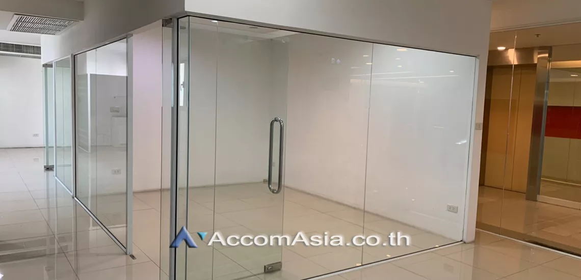 unit Office space For Rent in Sukhumvit, Bangkok  near BTS Nana (AA28200)