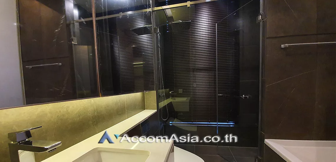 6  1 br Condominium For Rent in Ratchadaphisek ,Bangkok BTS Asok - MRT Phetchaburi at The Esse At Singha Complex AA28205