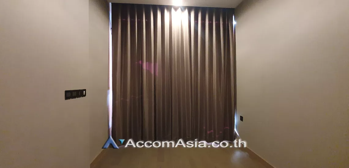 unit 2 Bedrooms  Condominium For Rent in Ratchadaphisek, Bangkok  near MRT Phetchaburi (AA28206)