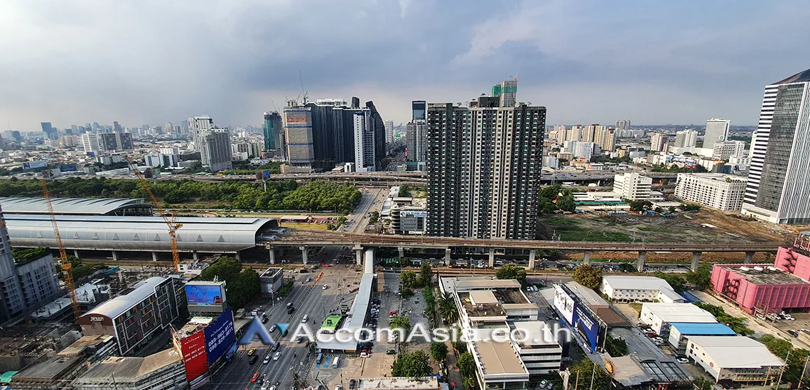 13  2 br Condominium For Rent in Ratchadaphisek ,Bangkok MRT Phetchaburi at The Esse At Singha Complex AA28206