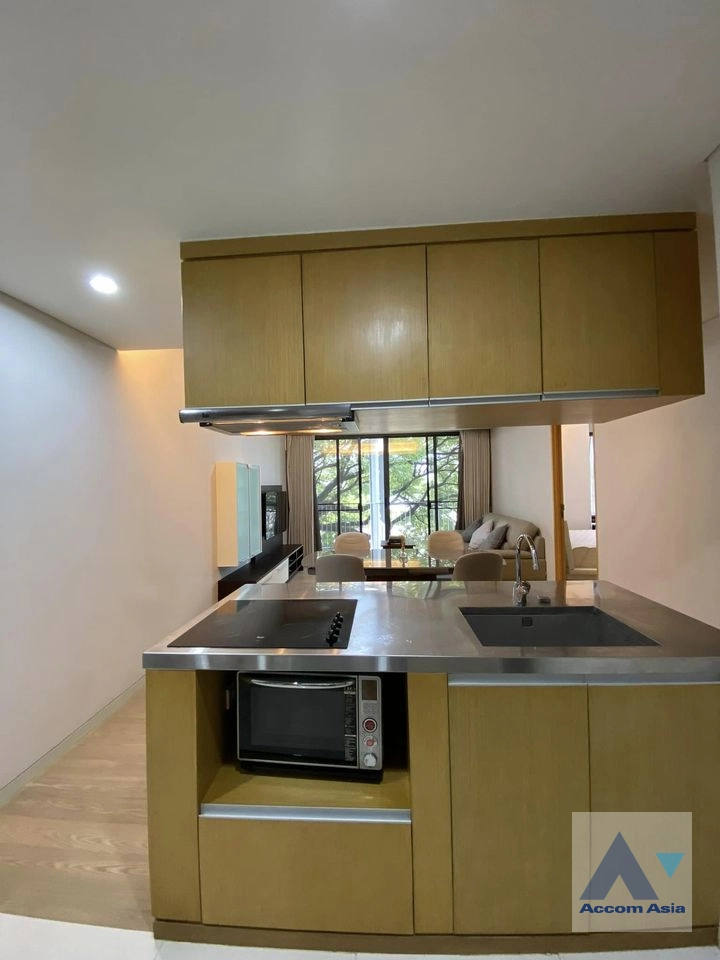 unit 2 Bedrooms  Condominium For Rent in Sukhumvit, Bangkok  near BTS Phrom Phong (AA28213)