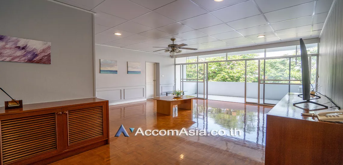unitBig Balcony |  4 Bedrooms  Apartment For Rent in Sukhumvit, Bangkok  near BTS Phrom Phong (AA28220)
