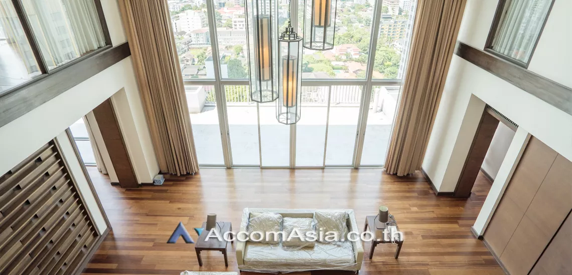 Duplex Condo, Penthouse |  4 Bedrooms  Apartment For Rent in Sukhumvit, Bangkok  near BTS Thong Lo (AA28223)