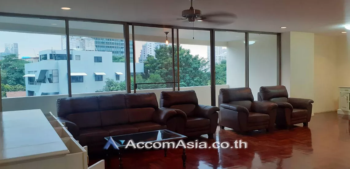 Pet friendly |  Premier Sukhumvit Condominium  3 Bedroom for Rent BTS Phrom Phong in Sukhumvit Bangkok