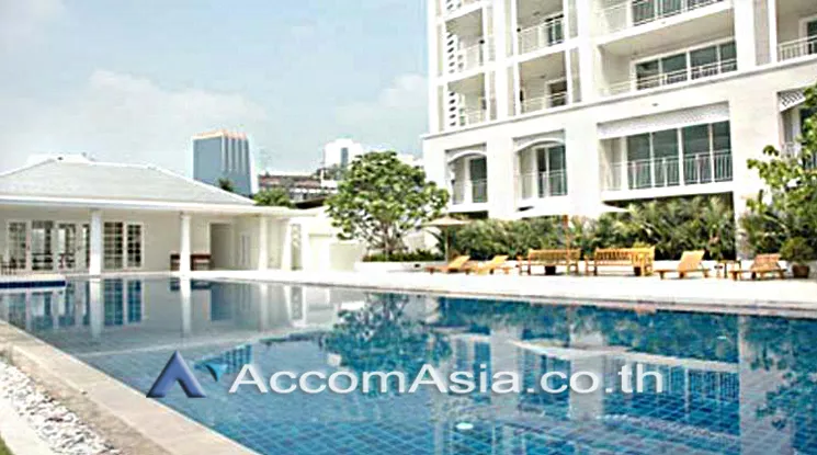  2 Bedrooms  Apartment For Rent in Sathorn, Bangkok  near MRT Lumphini (AA28229)