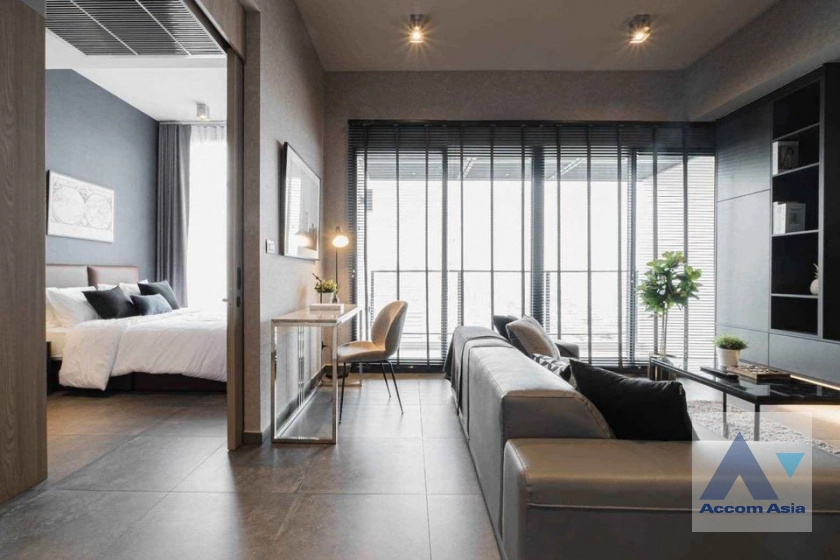 unit 2 Bedrooms  Condominium For Rent in Sukhumvit, Bangkok  near MRT Phetchaburi (AA28234)