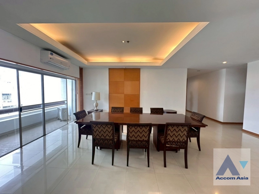 unitPet friendly |  4 Bedrooms  Apartment For Rent in Sathorn, Bangkok  near MRT Lumphini (AA28251)