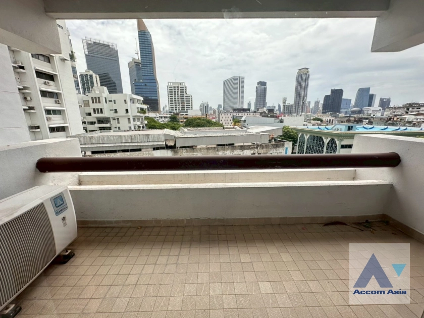 7  4 br Apartment For Rent in Sathorn ,Bangkok MRT Lumphini at Cozy and Convenient Apartment Near Garden Intl AA28251