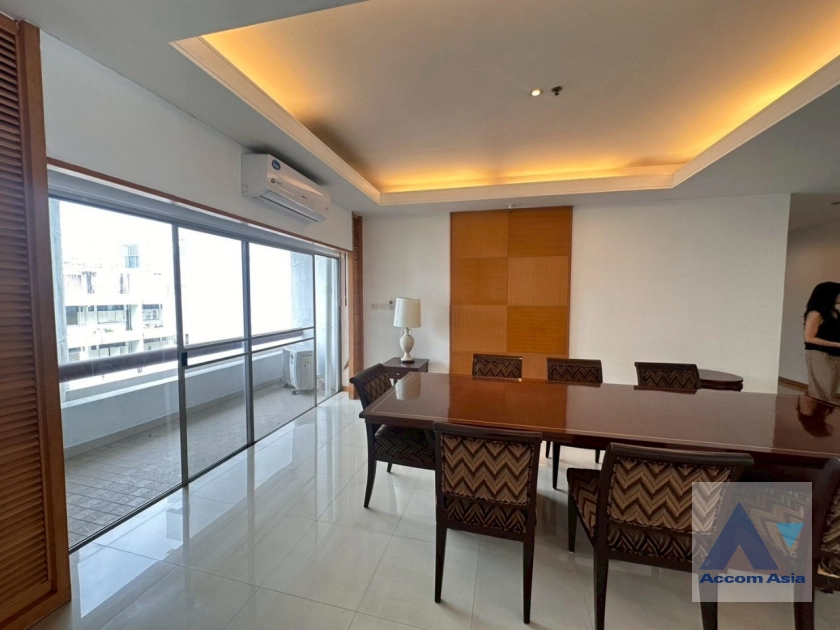 6  4 br Apartment For Rent in Sathorn ,Bangkok MRT Lumphini at Cozy and Convenient Apartment Near Garden Intl AA28251