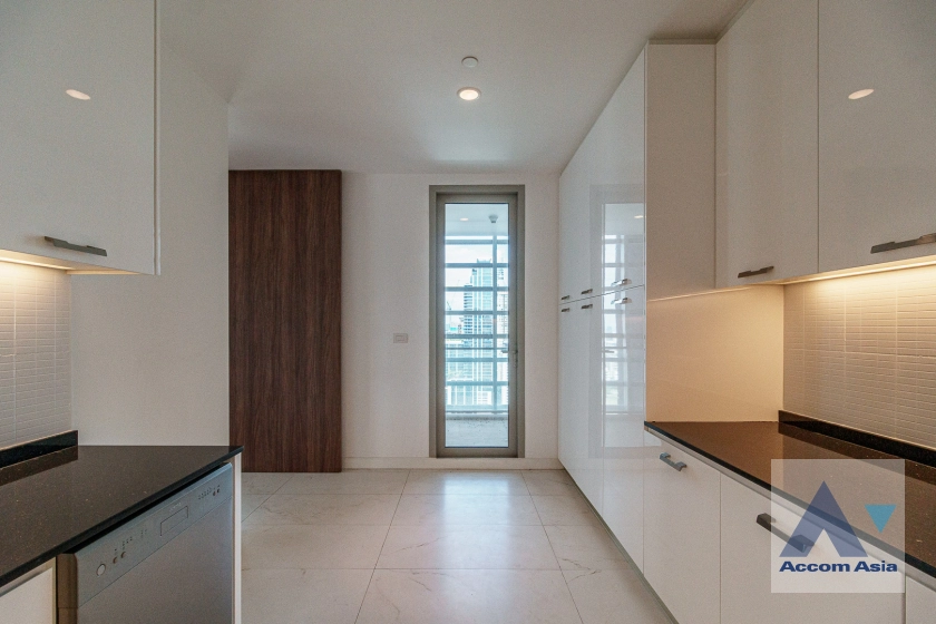 9  4 br Condominium for rent and sale in Ploenchit ,Bangkok BTS Ratchadamri - MRT Silom at 185 Rajadamri AA28264