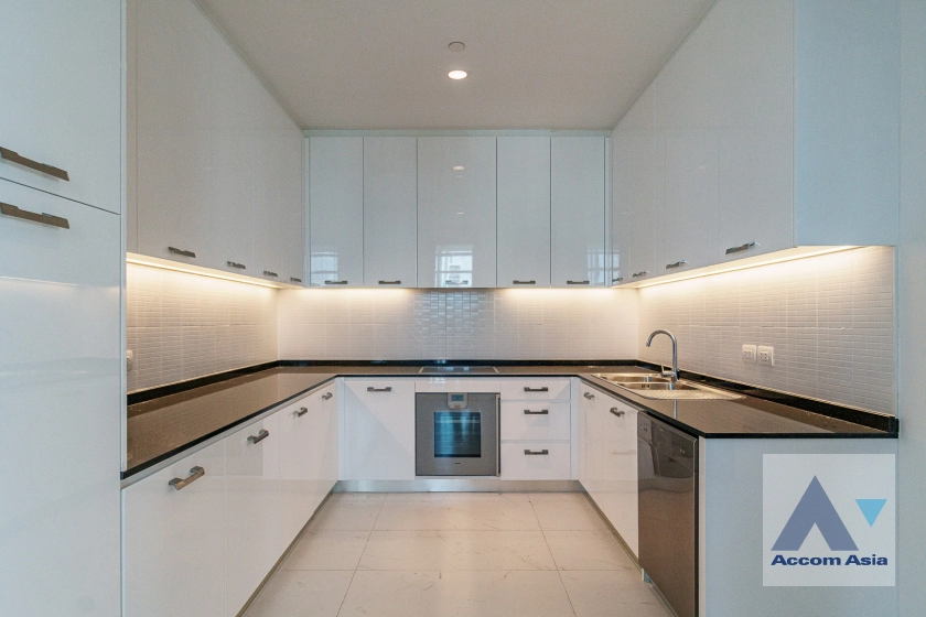 8  4 br Condominium for rent and sale in Ploenchit ,Bangkok BTS Ratchadamri - MRT Silom at 185 Rajadamri AA28264