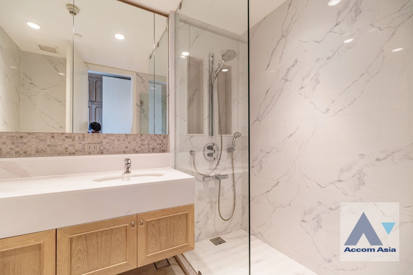 26  4 br Condominium for rent and sale in Ploenchit ,Bangkok BTS Ratchadamri - MRT Silom at 185 Rajadamri AA28264