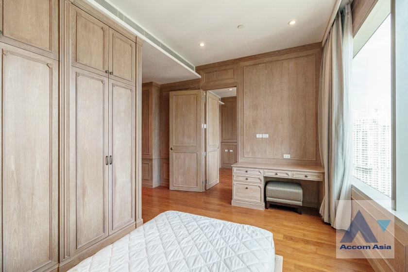 25  4 br Condominium for rent and sale in Ploenchit ,Bangkok BTS Ratchadamri - MRT Silom at 185 Rajadamri AA28264