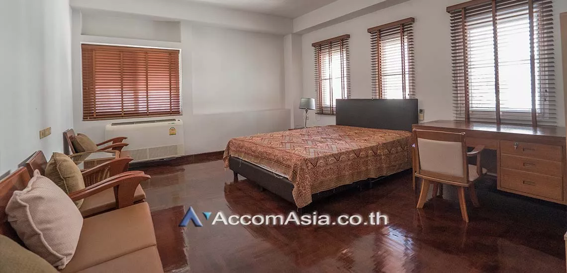 5  2 br Apartment For Rent in Sathorn ,Bangkok BTS Chong Nonsi at Low Rised Building AA28265