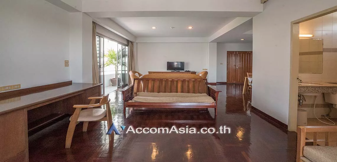 unit 2 Bedrooms  Apartment For Rent in Sathorn, Bangkok  near BTS Chong Nonsi (AA28265)