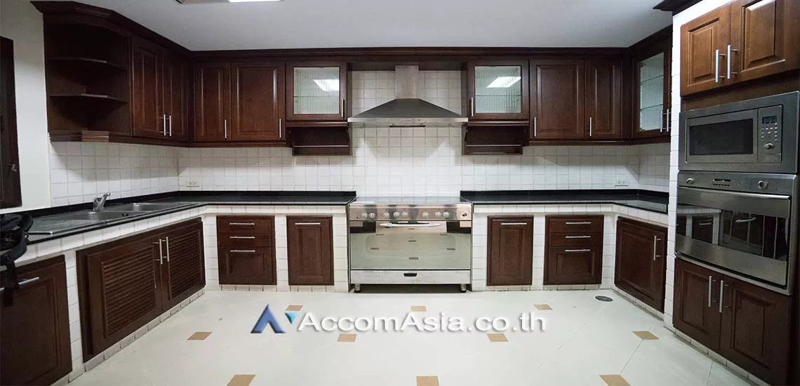 13  3 br House For Rent in Sukhumvit ,Bangkok BTS Ekkamai at The classical charming AA28268