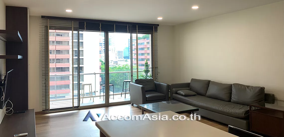 Pet friendly |  2 Bedrooms  Condominium For Rent in Silom, Bangkok  near BTS Sala Daeng - MRT Silom (AA28282)