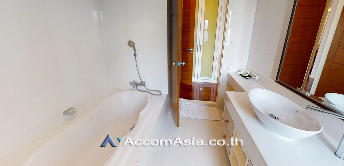 10  2 br Apartment for rent and sale in Sukhumvit ,Bangkok BTS Asok - MRT Sukhumvit at Serviced Apartment with Park view AA28285