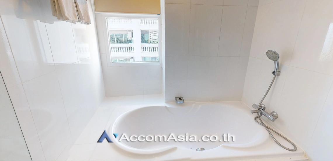 7  2 br Apartment for rent and sale in Sukhumvit ,Bangkok BTS Asok - MRT Sukhumvit at Serviced Apartment with Park view AA28286