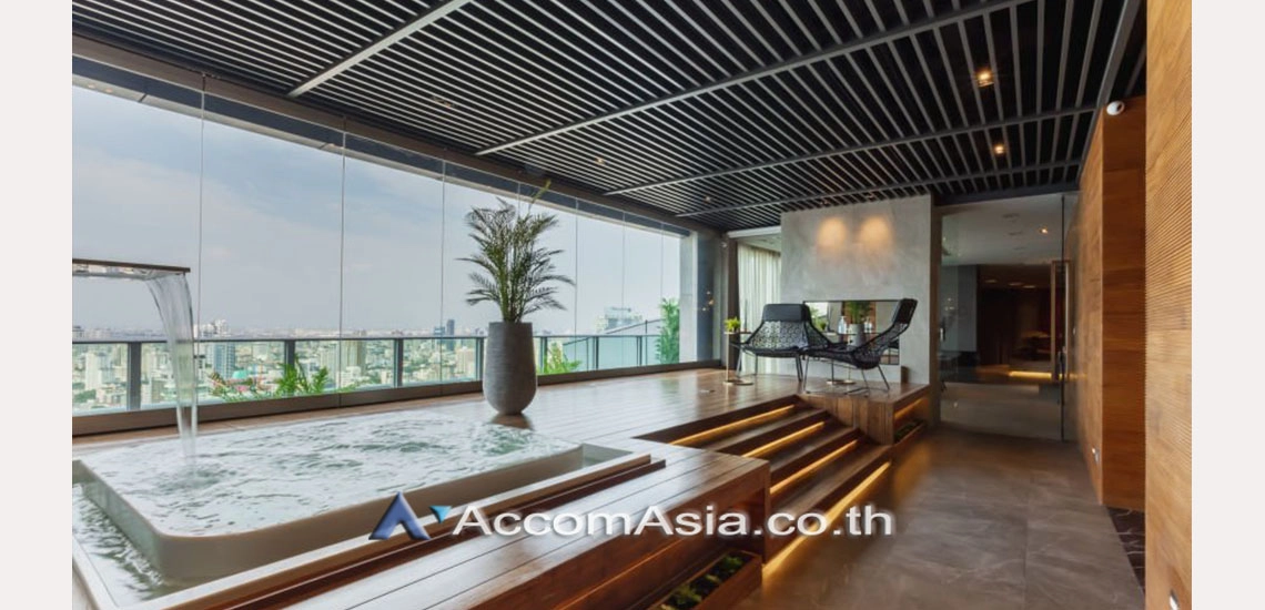  2 Bedrooms  Condominium For Rent & Sale in Sukhumvit, Bangkok  near BTS Asok - MRT Sukhumvit (AA28301)