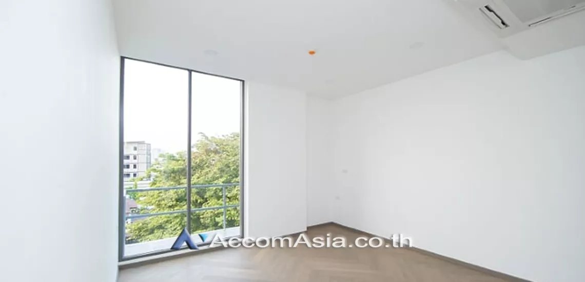  1  2 br Condominium For Sale in Sukhumvit ,Bangkok BTS Phra khanong at The Pillar AA28312