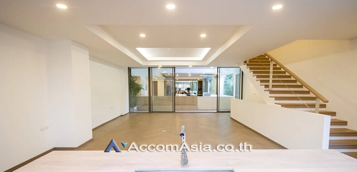  1  2 br Condominium For Sale in Sukhumvit ,Bangkok BTS Phra khanong at The Pillar AA28314