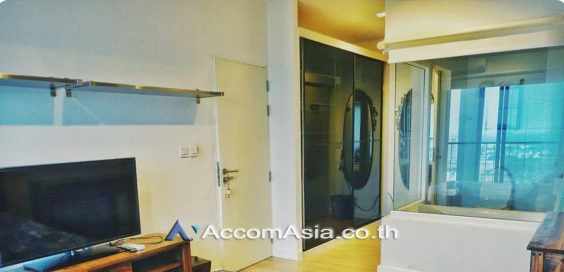unit 1 Bedroom  Condominium For Rent in Sathorn, Bangkok  near BTS Chong Nonsi (AA28318)
