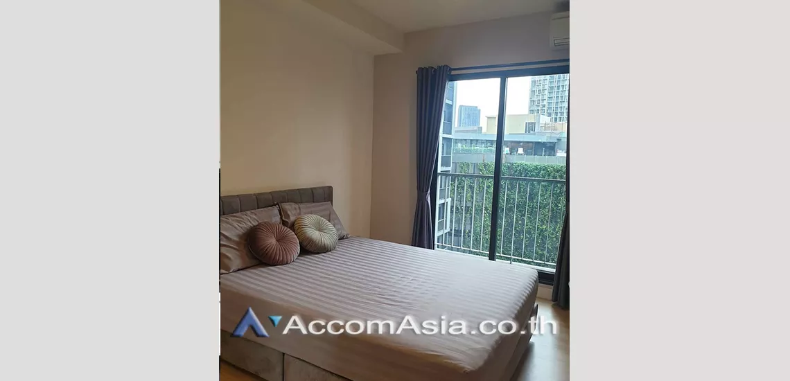  2 Bedrooms  Condominium For Rent & Sale in Sathorn, Bangkok  near BTS Chong Nonsi (AA28324)